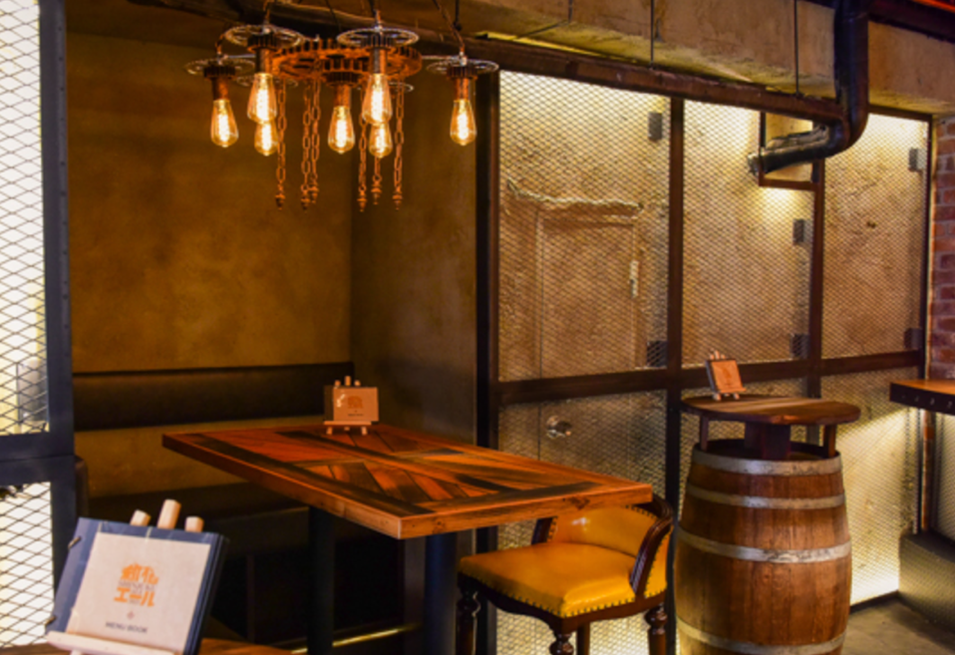 クラフトビール工房「新宿エール」内に歌舞伎町初の醸造所がオープン